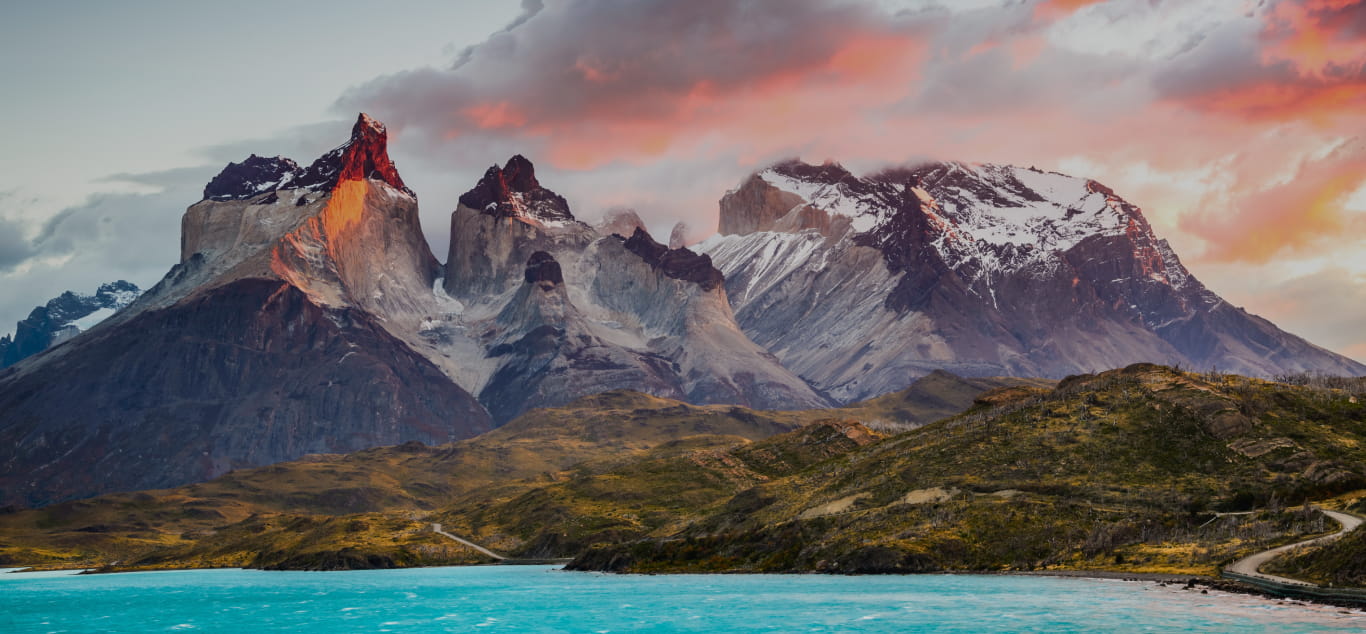 Torres del Paine al tramonto, nella Patagonia cilena