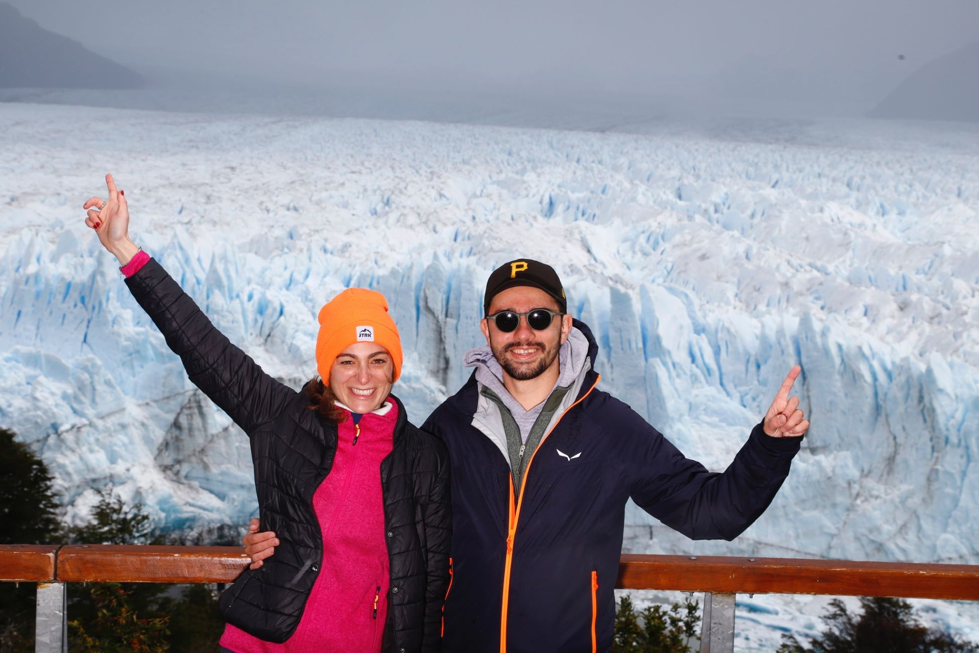 COSTANZA E UMBERTO PERITO MORENO TAM