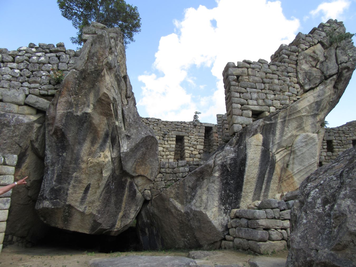 MACHU PICCHU PERU TAM