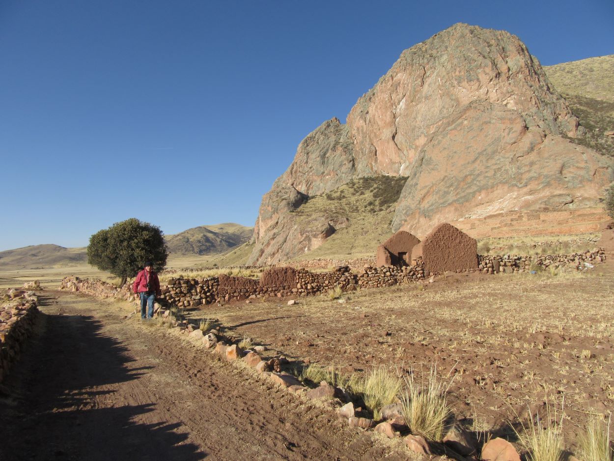 PUNO_CUZCO PUCARA PERU TAM