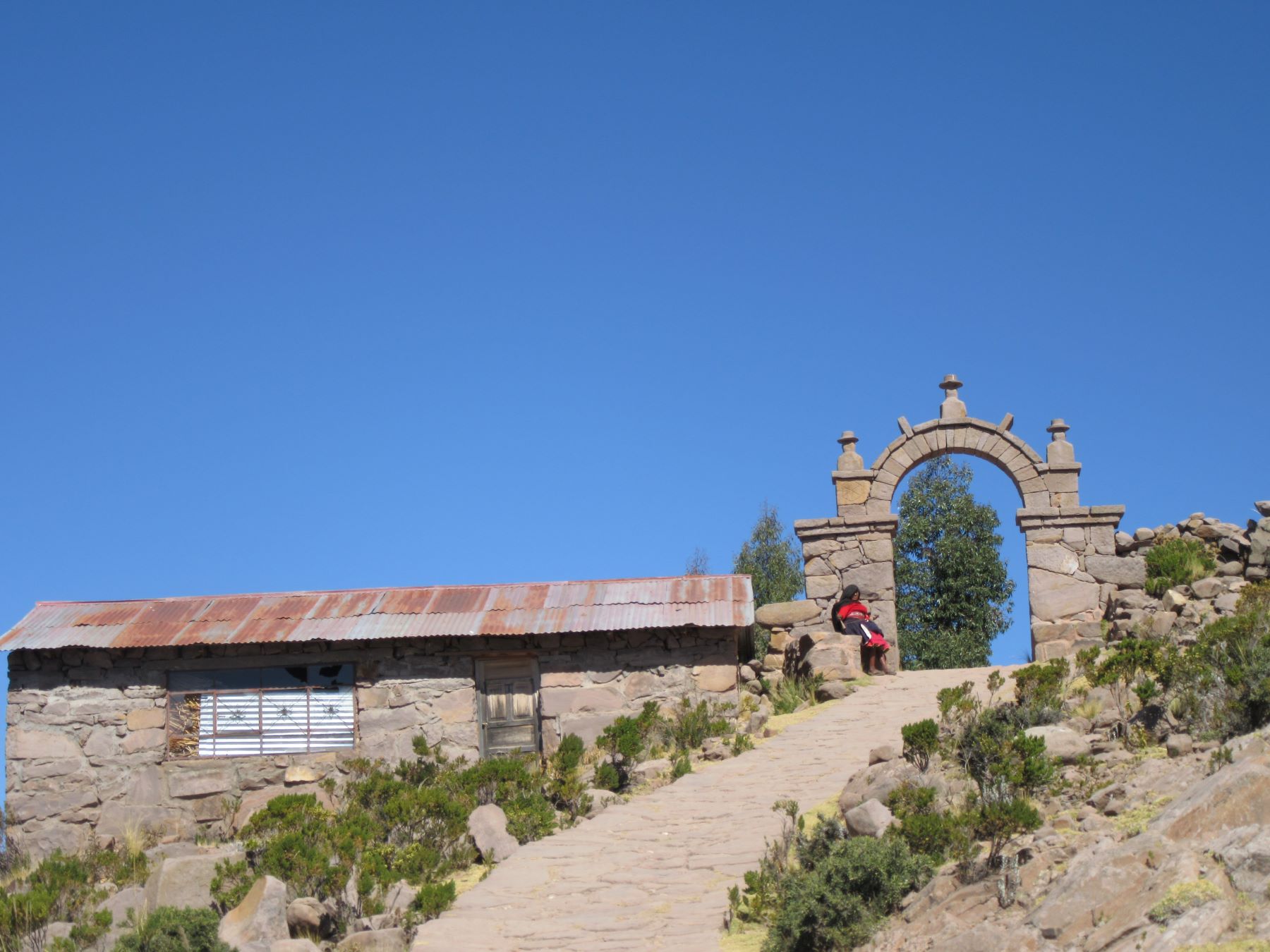 TEQUILE TITICACA PERU TAM