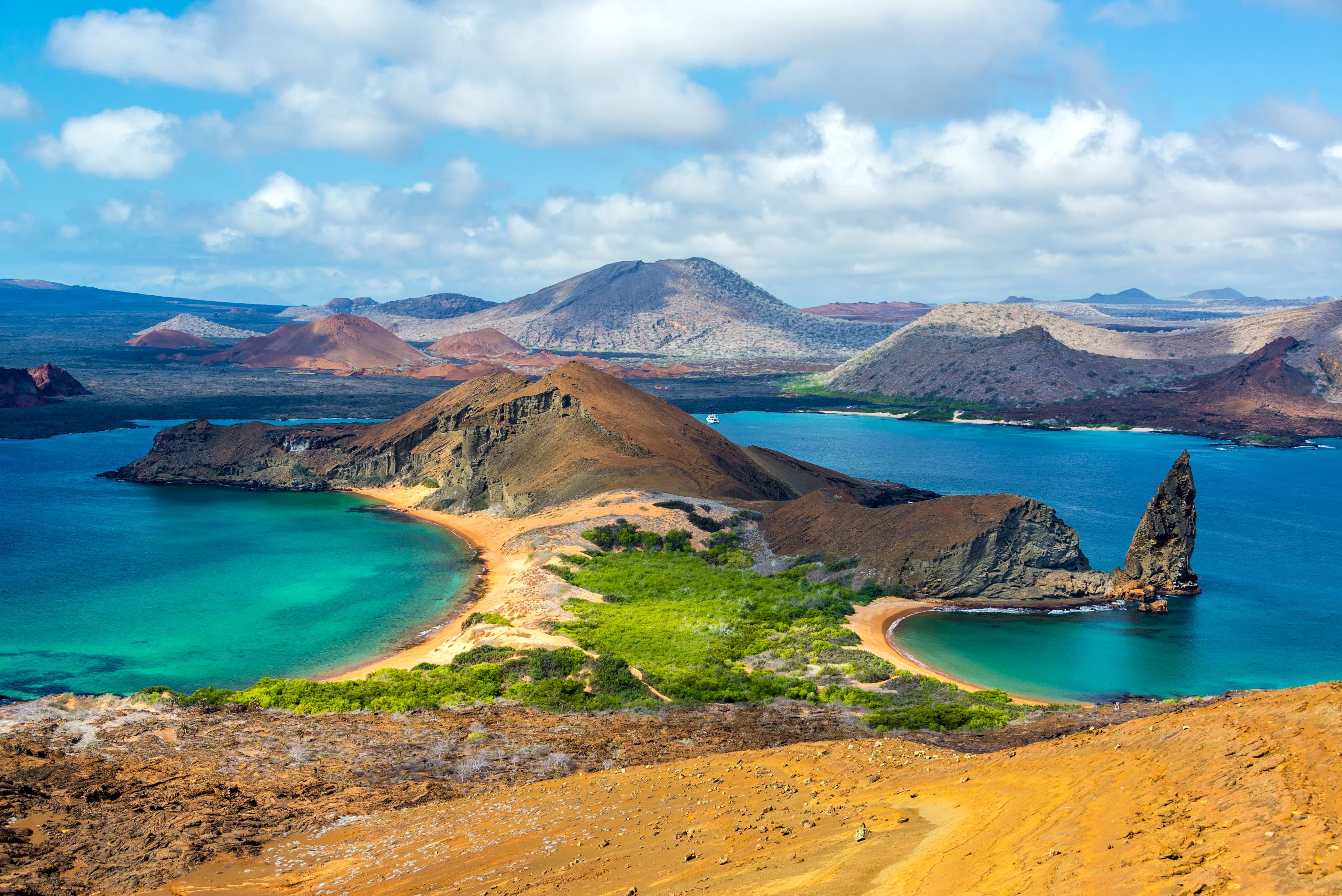 BARTOLOME ISLAND GALAPAGOS TUTTALTROMONDO