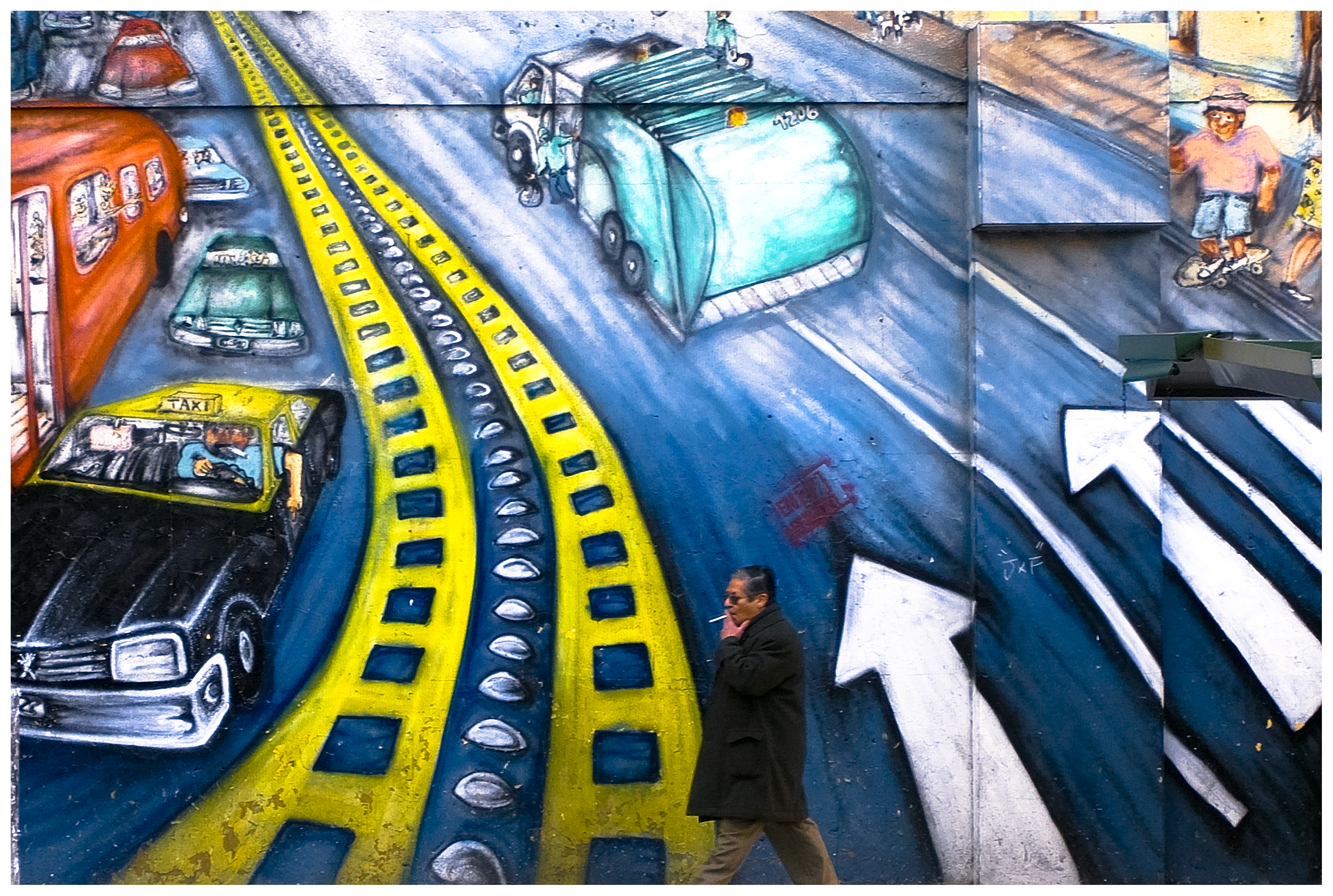 alt="buenos aires, persone, murales,colori"