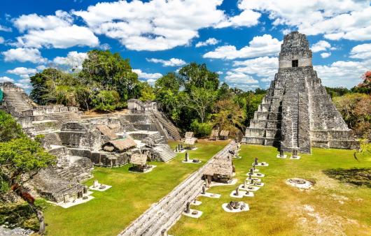 Guatemala - tempio del Giaguaro - Tikal - Tuttaltromondo